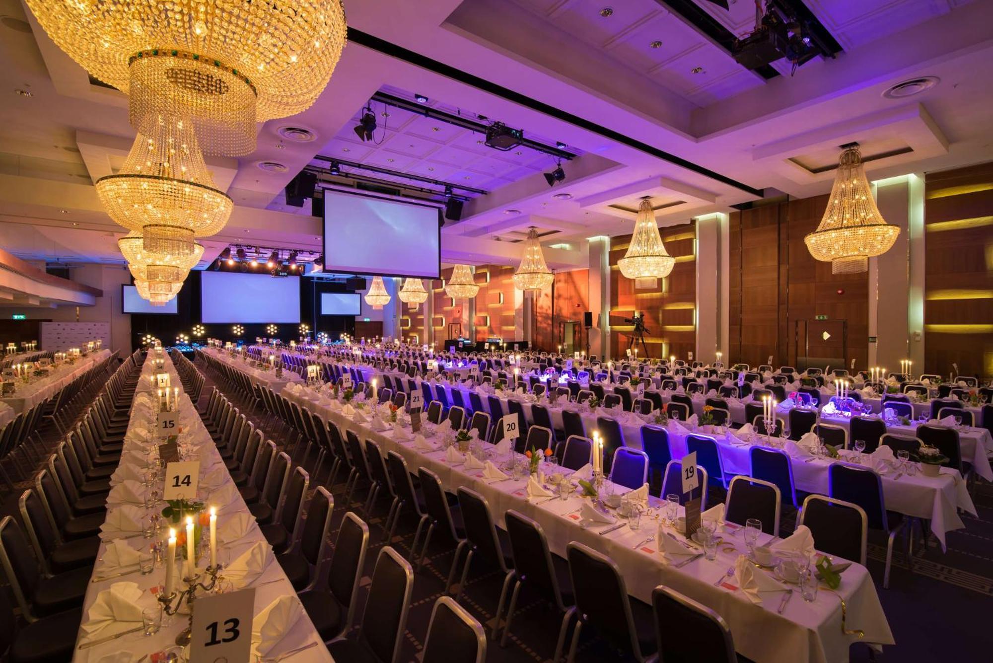Radisson Blu Plaza Hotel, Hotel 4*